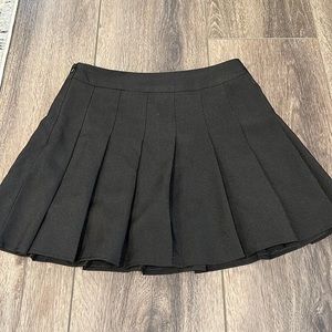 Black tennis skirt size M